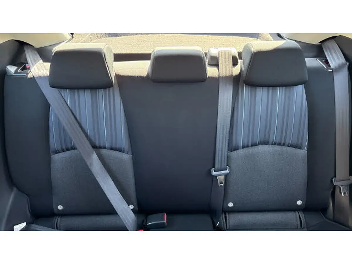 2016-mazda-mazda2-15-se-big-14