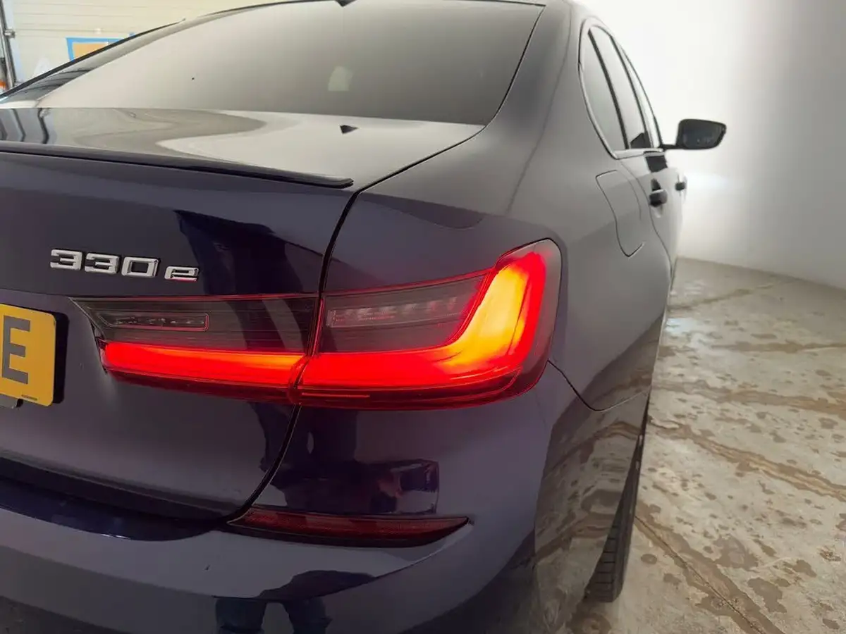 2021-bmw-3-series-20-330e-m-sport-pro-edition-saloon-4d-big-34