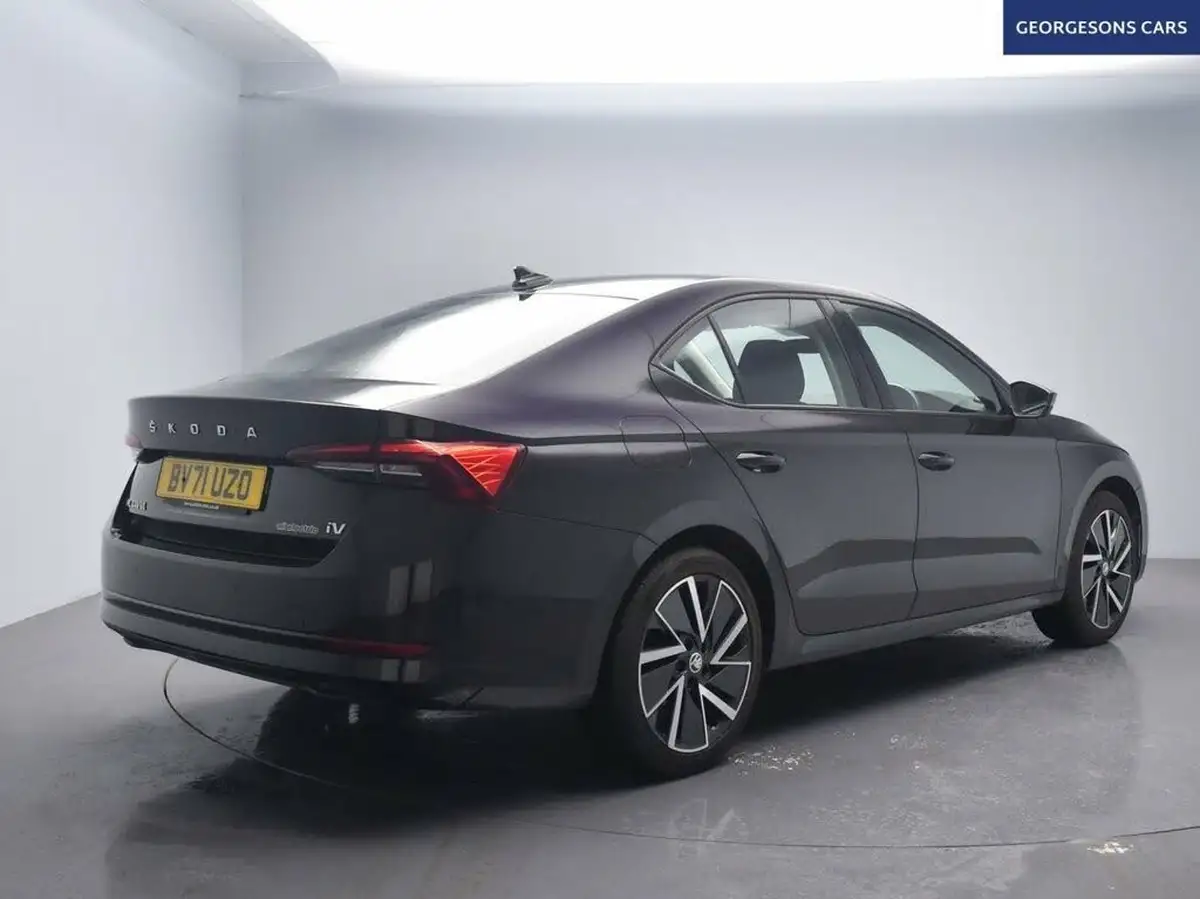 2021-skoda-octavia-14-tsi-se-technology-hatchback-big-6