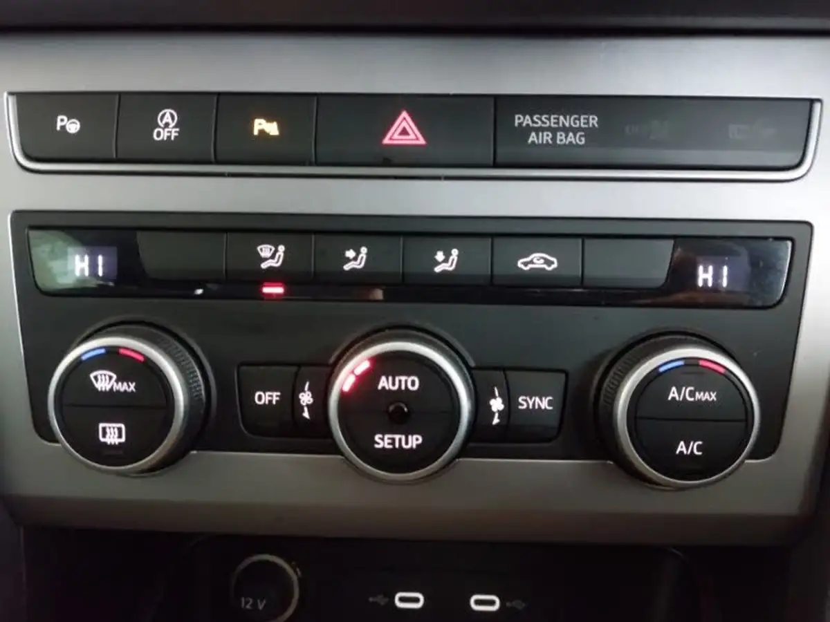 2023-seat-ateca-15-ecotsi-fr-big-14