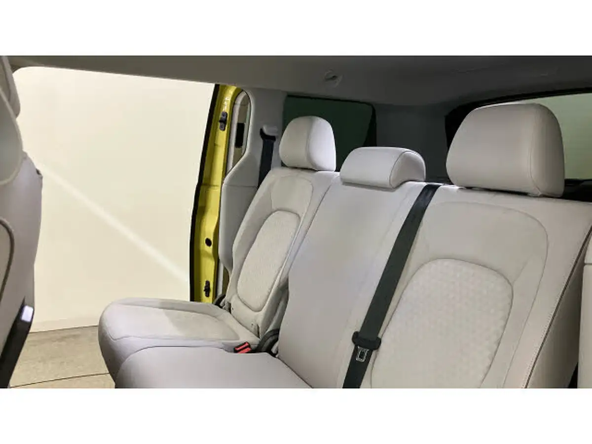 2024-volkswagen-idbuzz-e-style-standard-big-15
