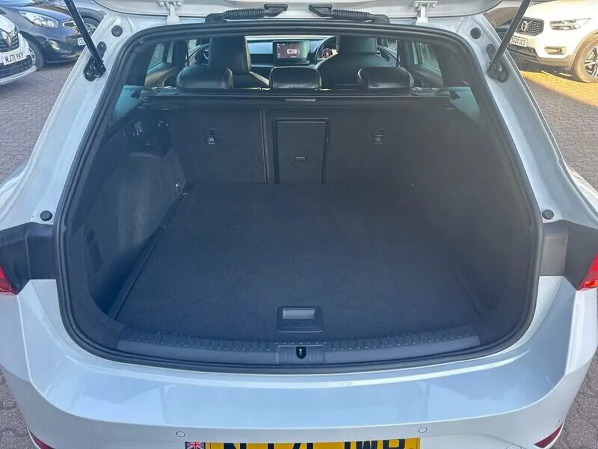 2021-seat-leon-15-tsi-evo-fr-sport-150ps-estate-big-10