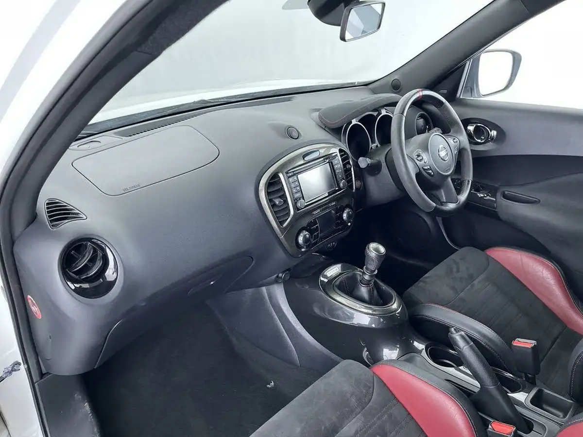 2016-nissan-juke-16-nismo-rs-218ps-big-22