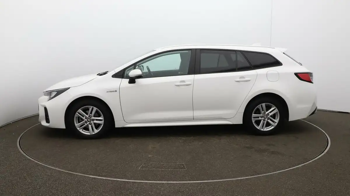 2023-suzuki-swace-18-motion-big-58