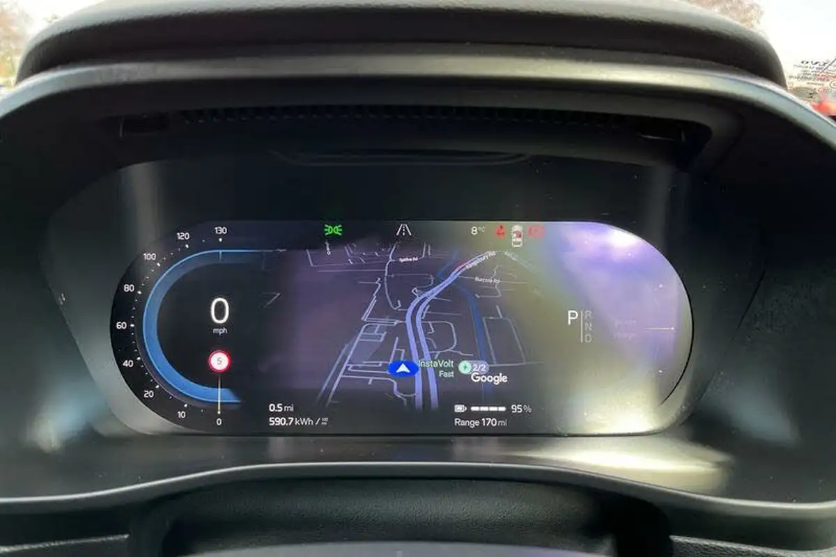 2022-volvo-c40-e-twin-recharge-pro-big-12