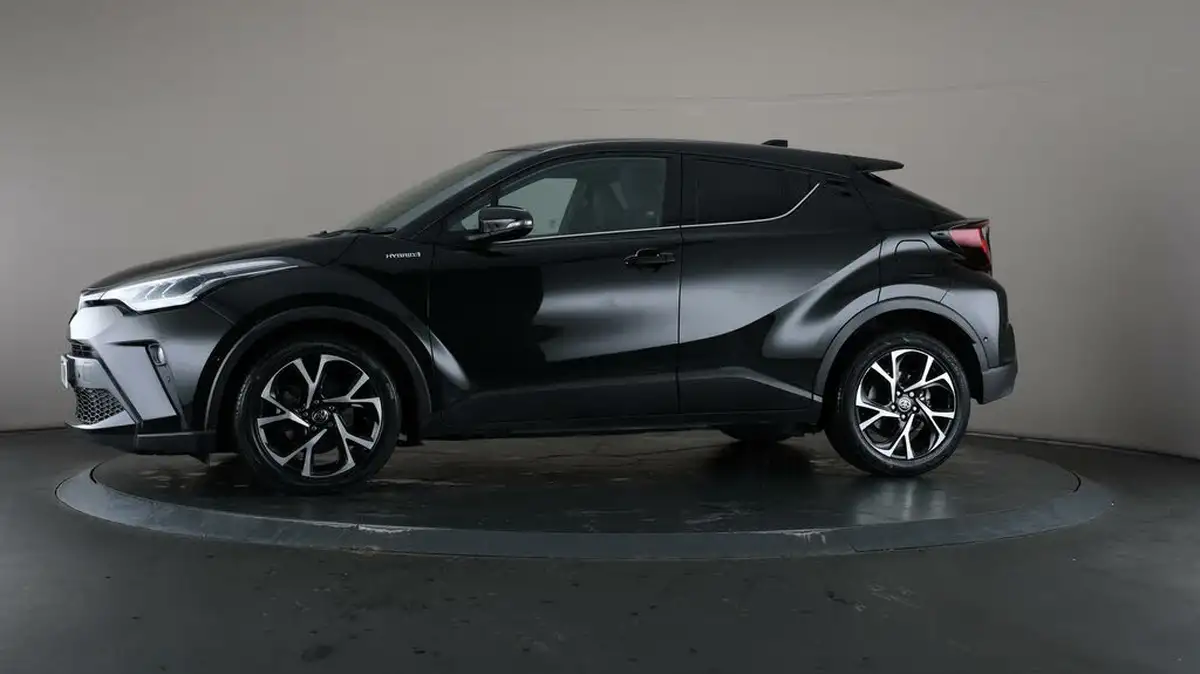 2021-toyota-c-hr-18-vvt-i-design-big-33