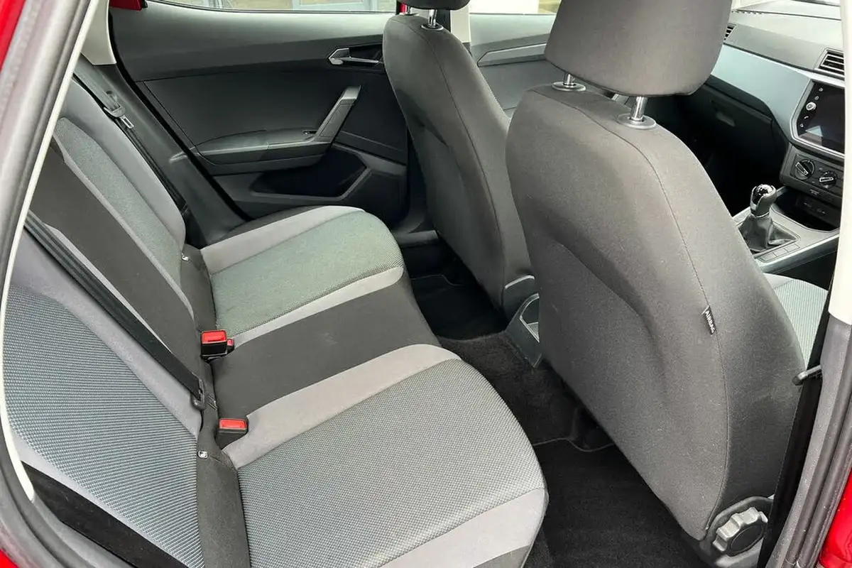 2021-seat-arona-10-tsi-evo-se-technology-big-15
