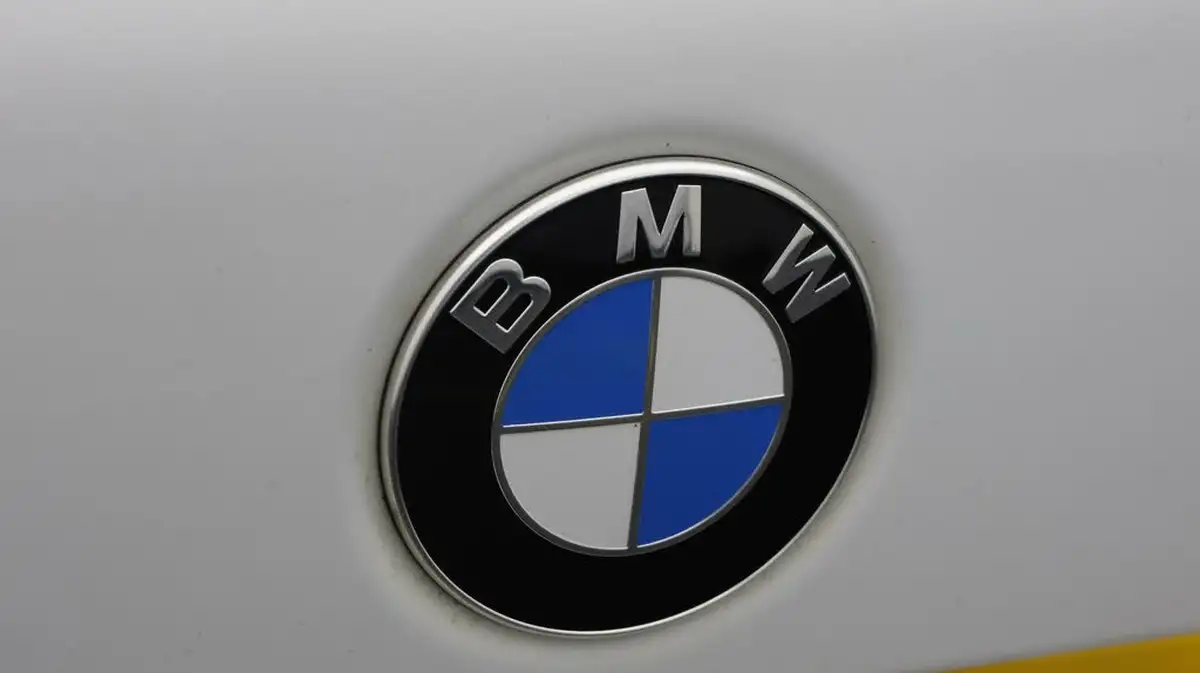 2021-bmw-1-series-20td-118d-m-sport-lcp-big-19