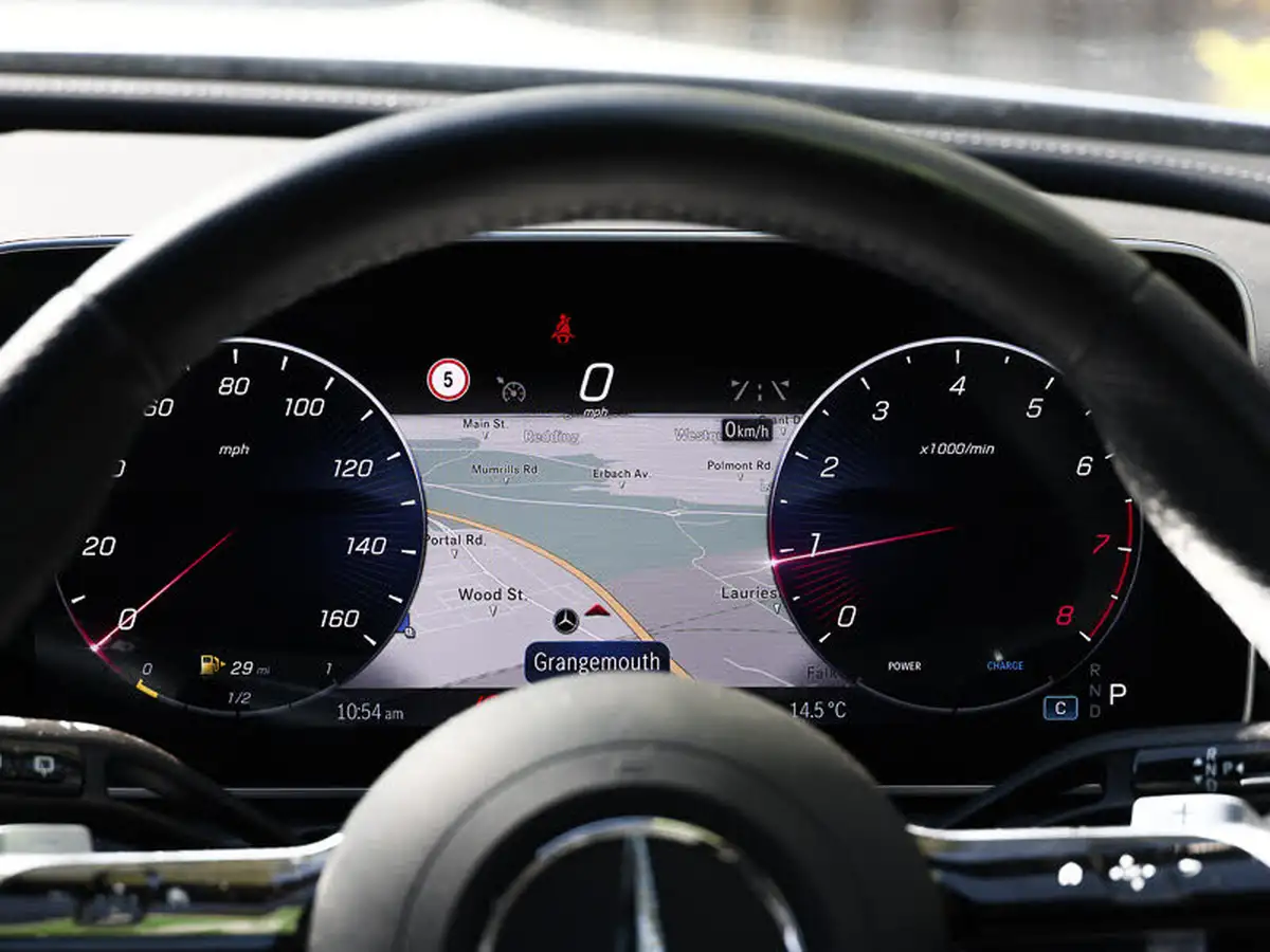 2024-mercedes-benz-c-class-15-c200-amg-line-204ps-estate-5d-1496cc-big-12