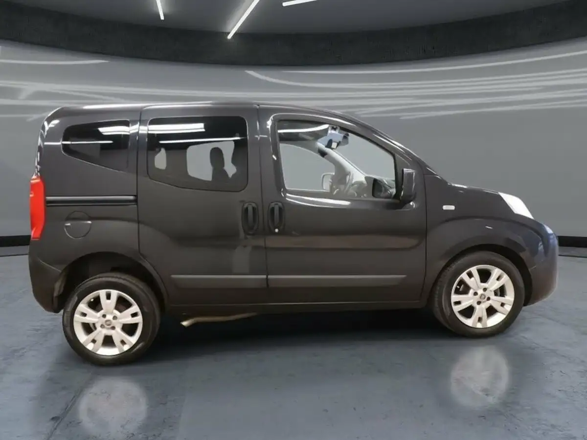 2013-fiat-qubo-13td-mylife-75bhp-dualogic-big-3