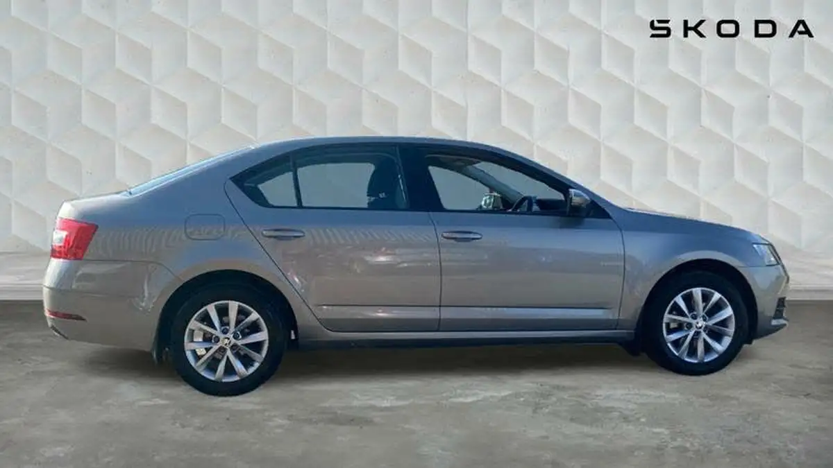 2018-skoda-octavia-10-tsi-hatchback-dsg-big-3