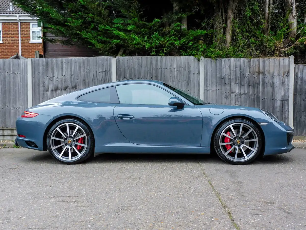 2017-porsche-911-30-carrera-s-420bhp-coupe-pdk-big-5