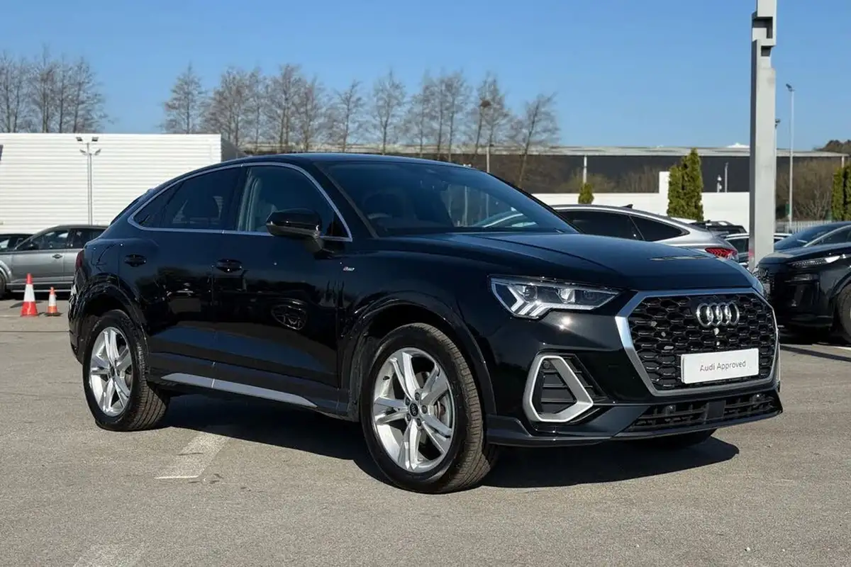 2024-audi-q3-15-35-tfsi-s-line-sportback-tronic-big-44