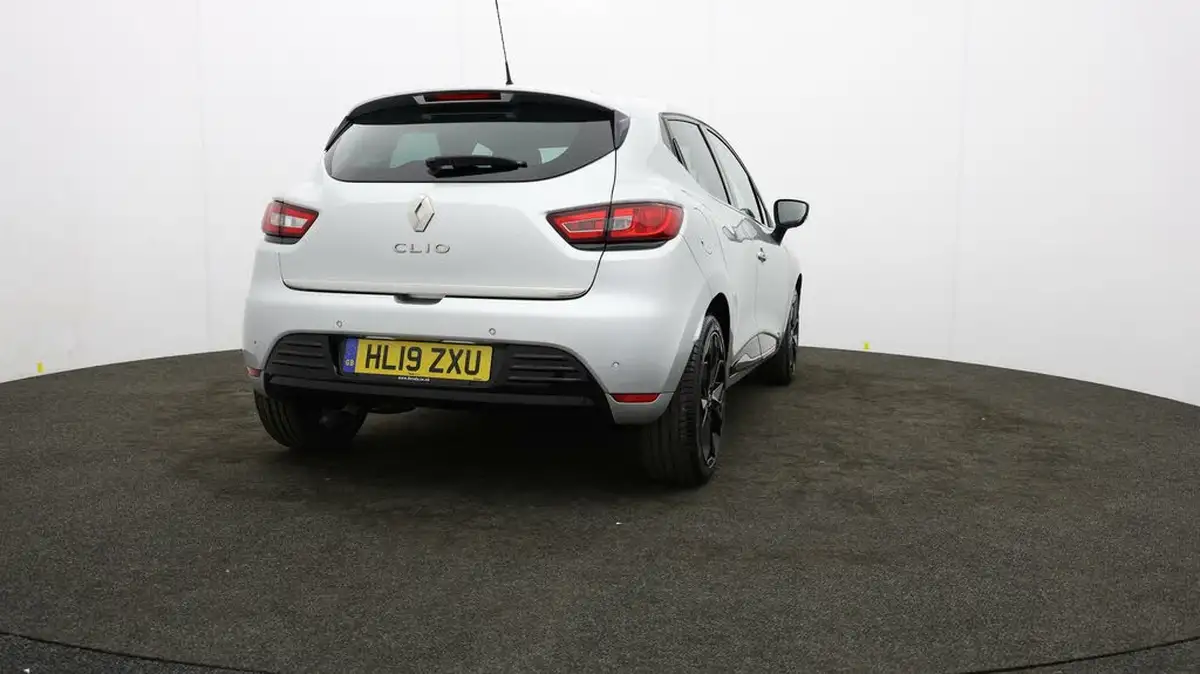 2019-renault-clio-15dci-iconic-90ps-ss-edc-auto-big-73
