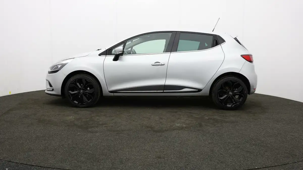 2019-renault-clio-15dci-iconic-90ps-ss-edc-auto-big-3
