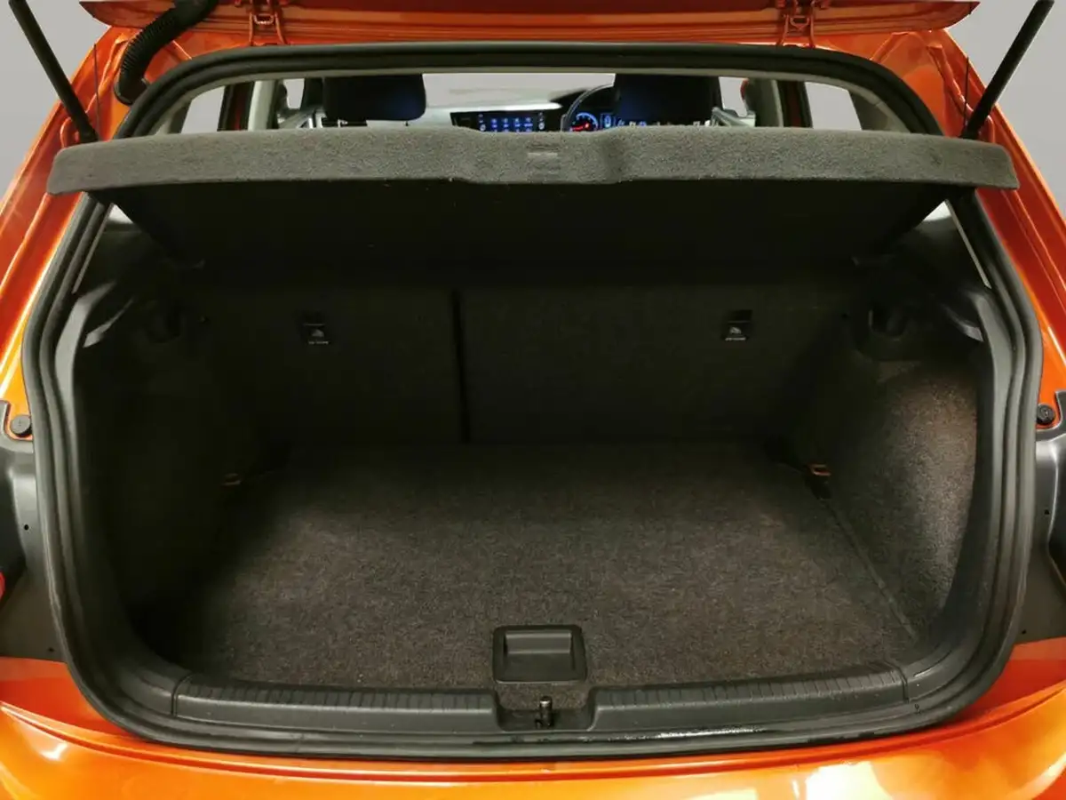 2018-volkswagen-polo-10-tsi-r-line-115ps-5d-big-27