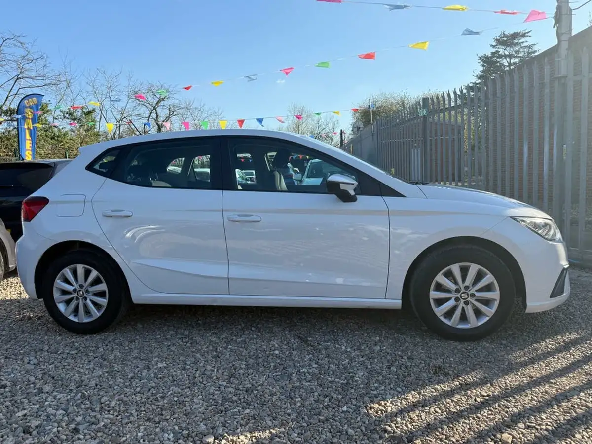 2017-seat-ibiza-10-se-ss-hatchback-5d-big-8