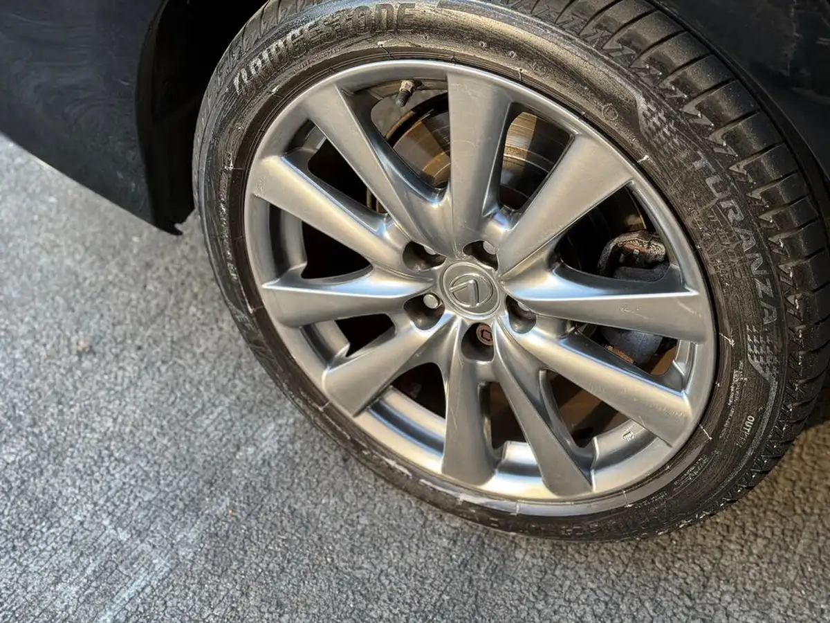 2013-lexus-gs-250-25-luxury-auto-big-13