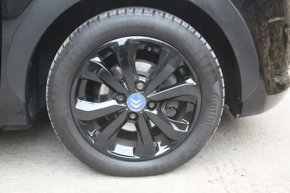 2021-citroen-c1-10-vti-jcc-big-4