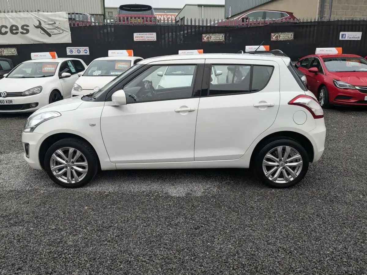 2017-suzuki-swift-12-sz3-4x4-5d-big-5