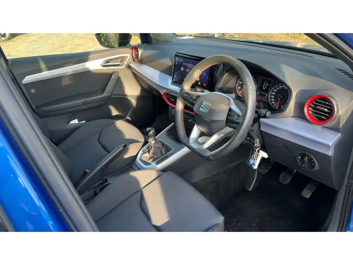 2022-seat-arona-10-tsi-fr-big-5