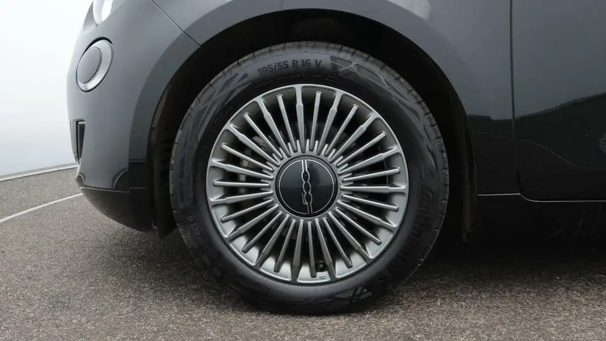2022-fiat-500-e-icon-117bhp-big-18