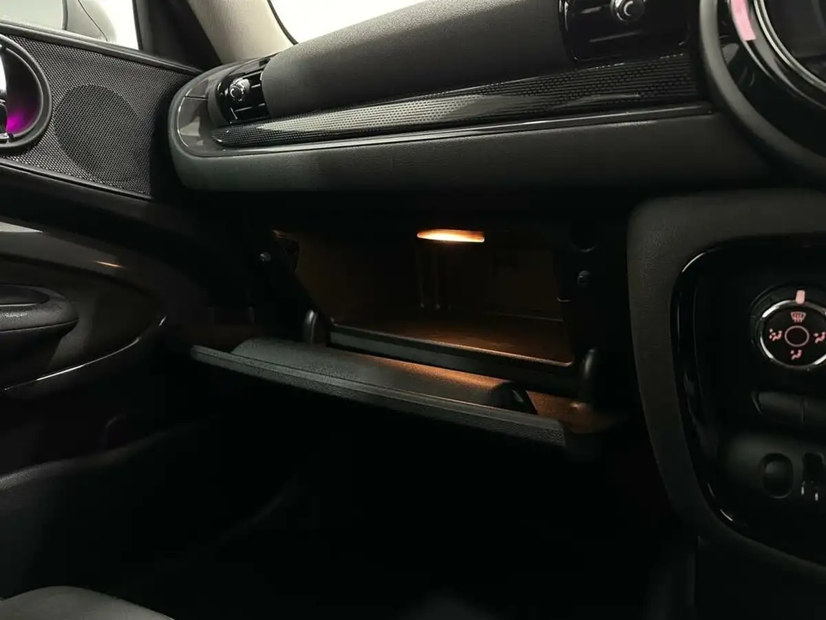 2018-mini-clubman-20td-cooper-sd-sport-auto-big-24