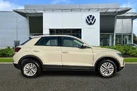 2022-volkswagen-t-roc-15-tsi-life-small-3