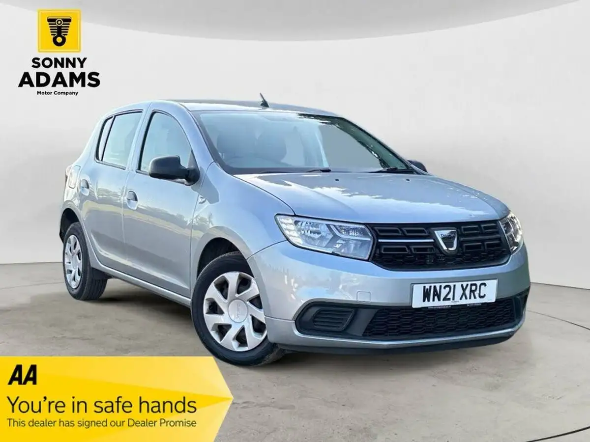 2020-dacia-sandero-10-sce-essential-big-0
