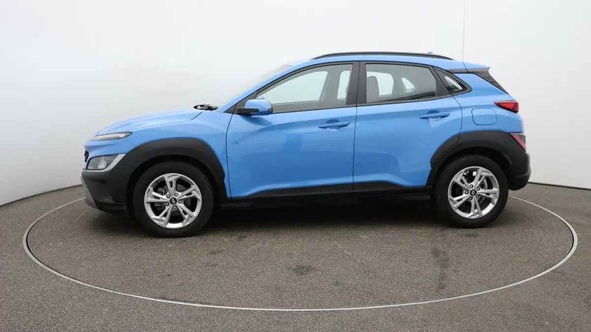 2022-hyundai-kona-10-t-gdi-se-connect-big-4