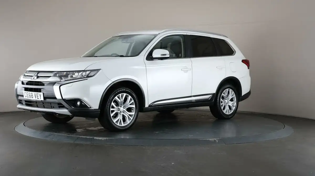 2018-mitsubishi-outlander-22di-d-4-leather-big-3
