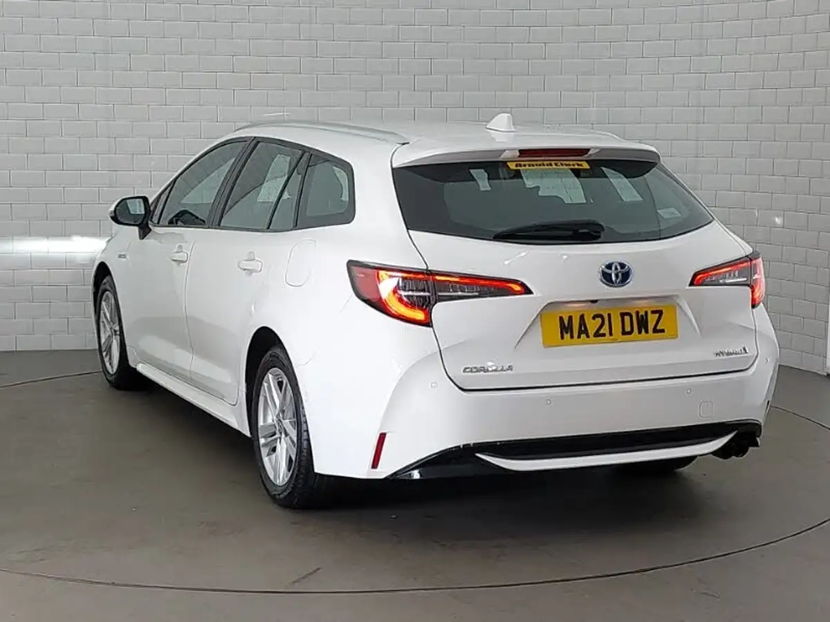 2021-toyota-corolla-20-vvt-i-icon-tech-touring-sports-big-1