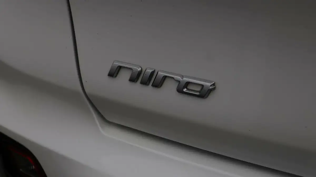 2021-kia-niro-16-gdi-4-132kwh-big-19