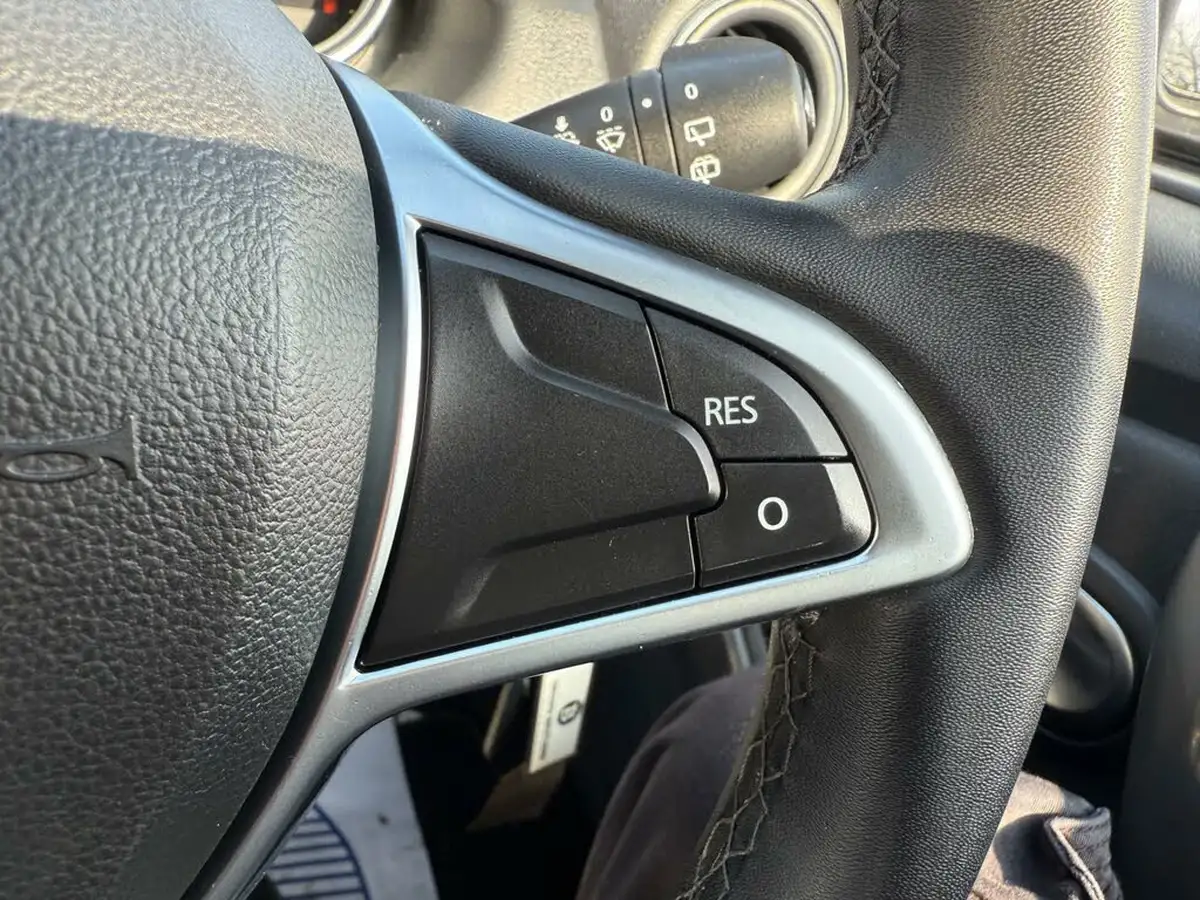 2018-dacia-duster-12-tce-nav-4x4-big-31