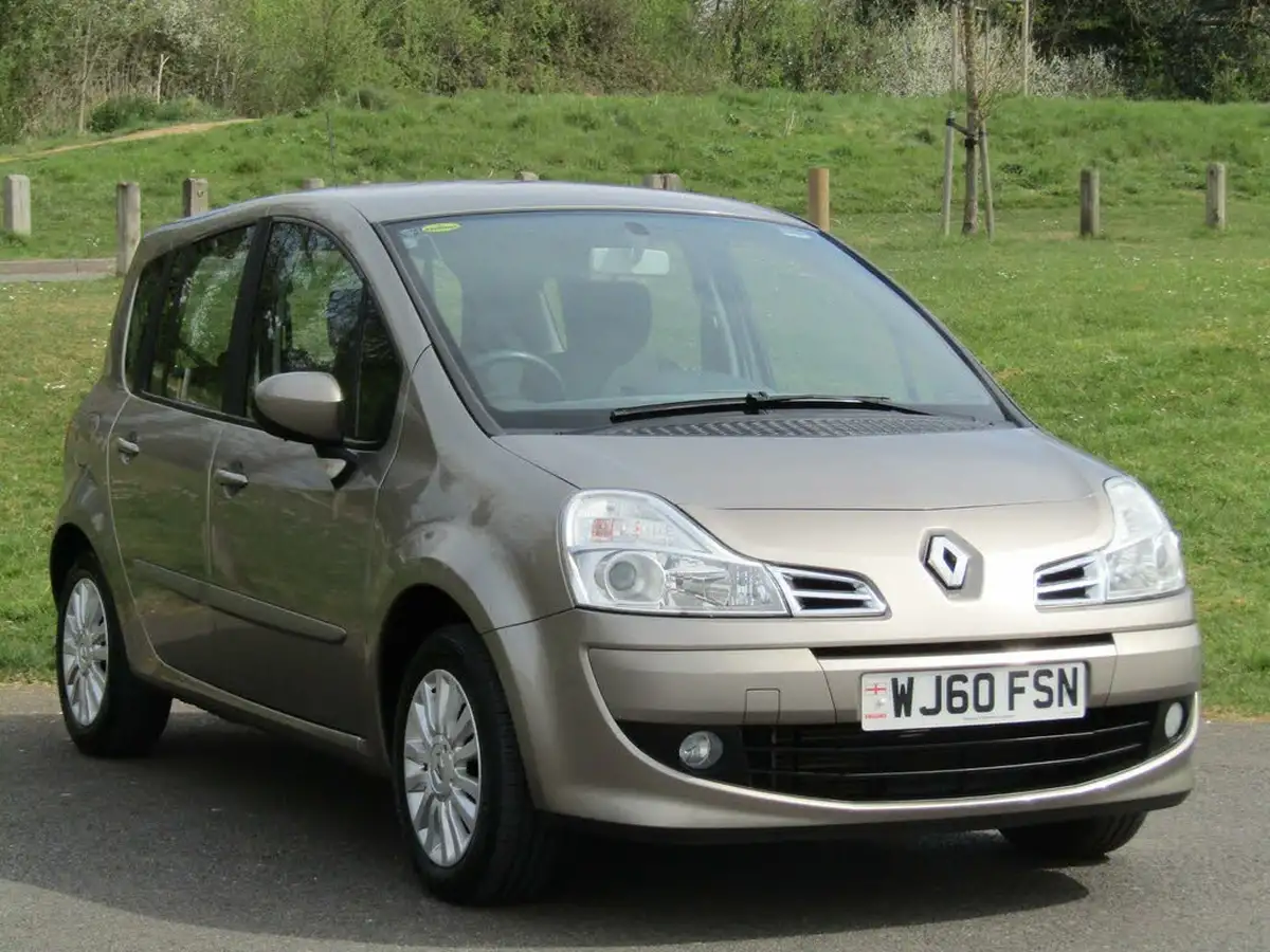 2010-renault-grand-modus-15td-dynamique-15dci-86bhp-big-16