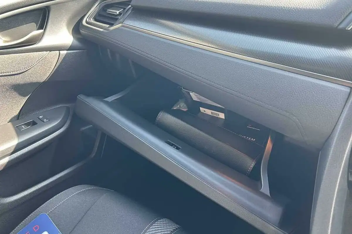 2020-honda-civic-10-vtec-turbo-sr-hatchback-5d-big-32