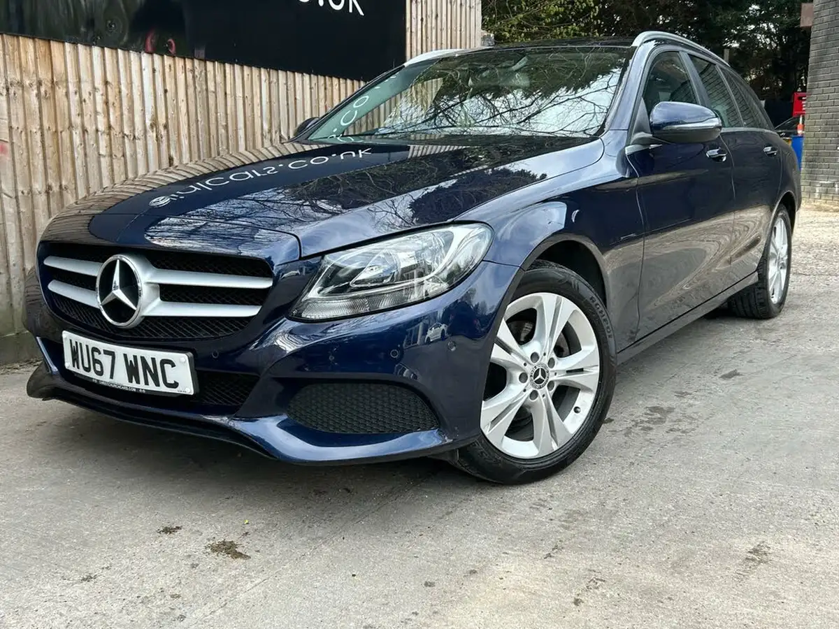 2017-mercedes-benz-c-class-16d-c200d-se-executivess-estate-5d-big-1