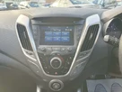 2012-hyundai-veloster-16-sport-media-pk-small-33