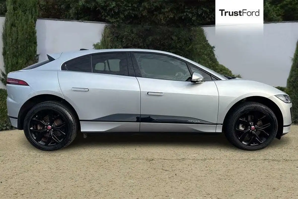 2021-jaguar-i-pace-ev400-se-big-2