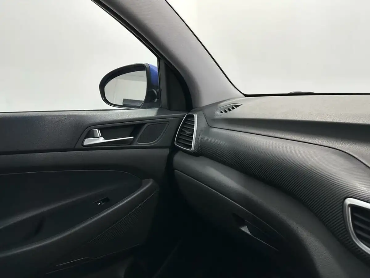 2018-hyundai-tucson-16-gdi-se-nav-big-23