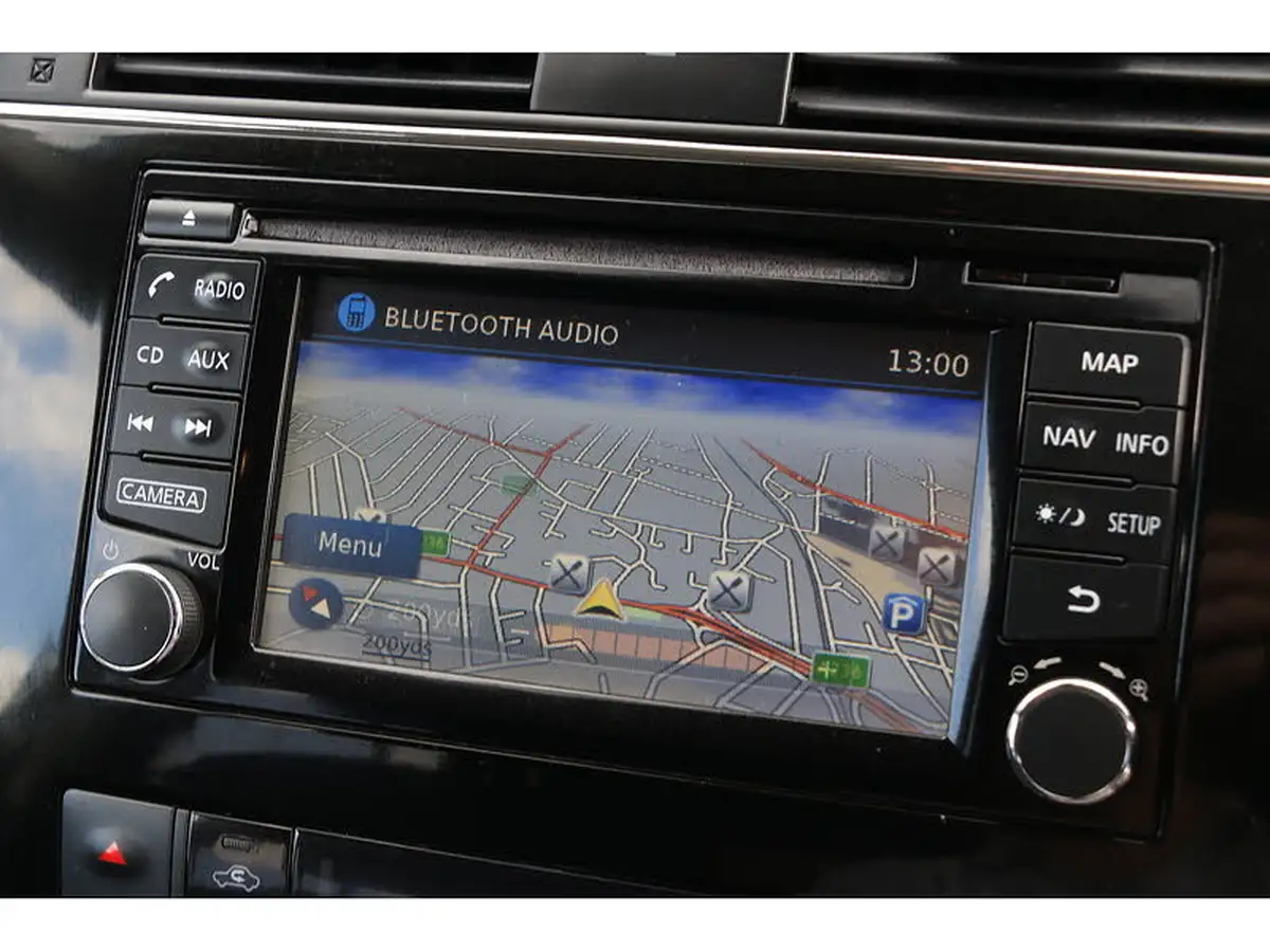2015-nissan-pulsar-12-n-tec-big-2