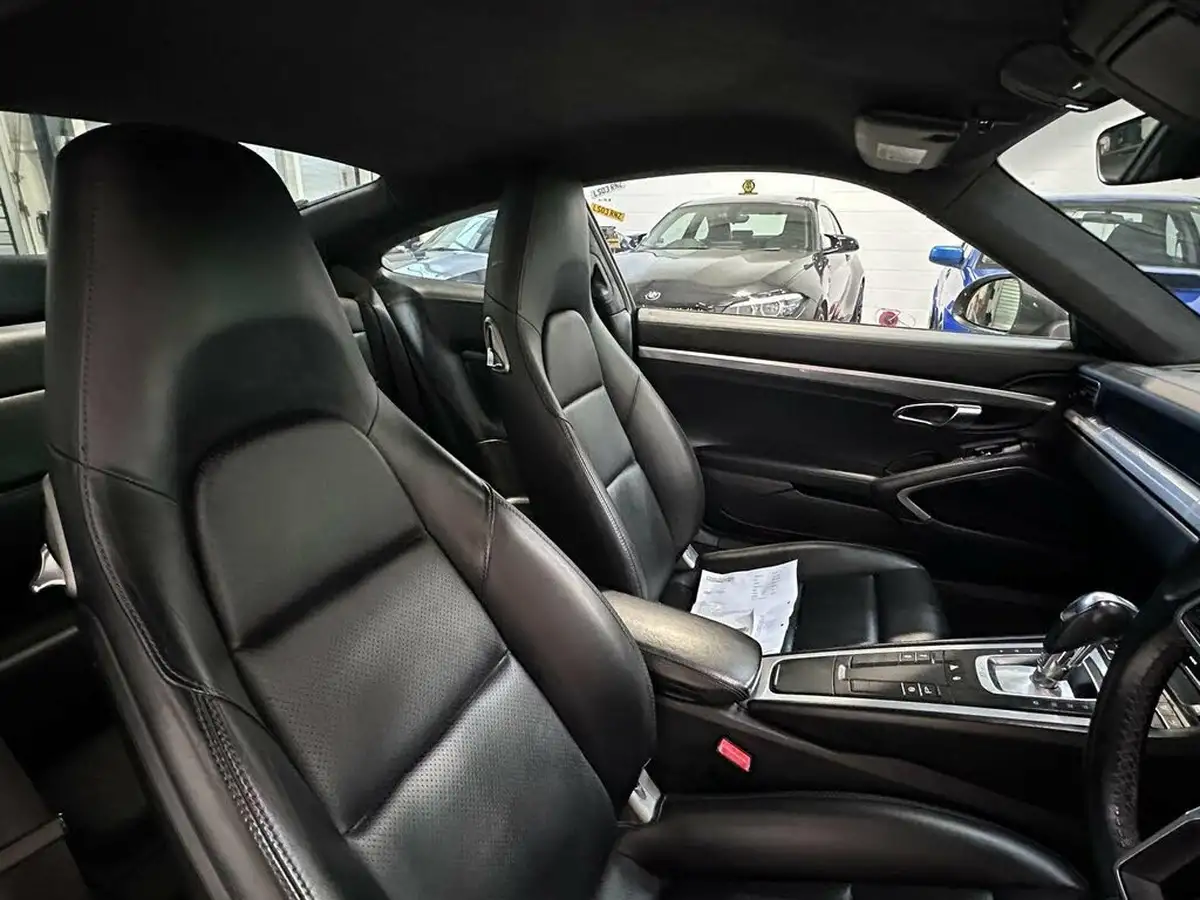 2016-porsche-911-30-carrera-coupe-pdk-big-16