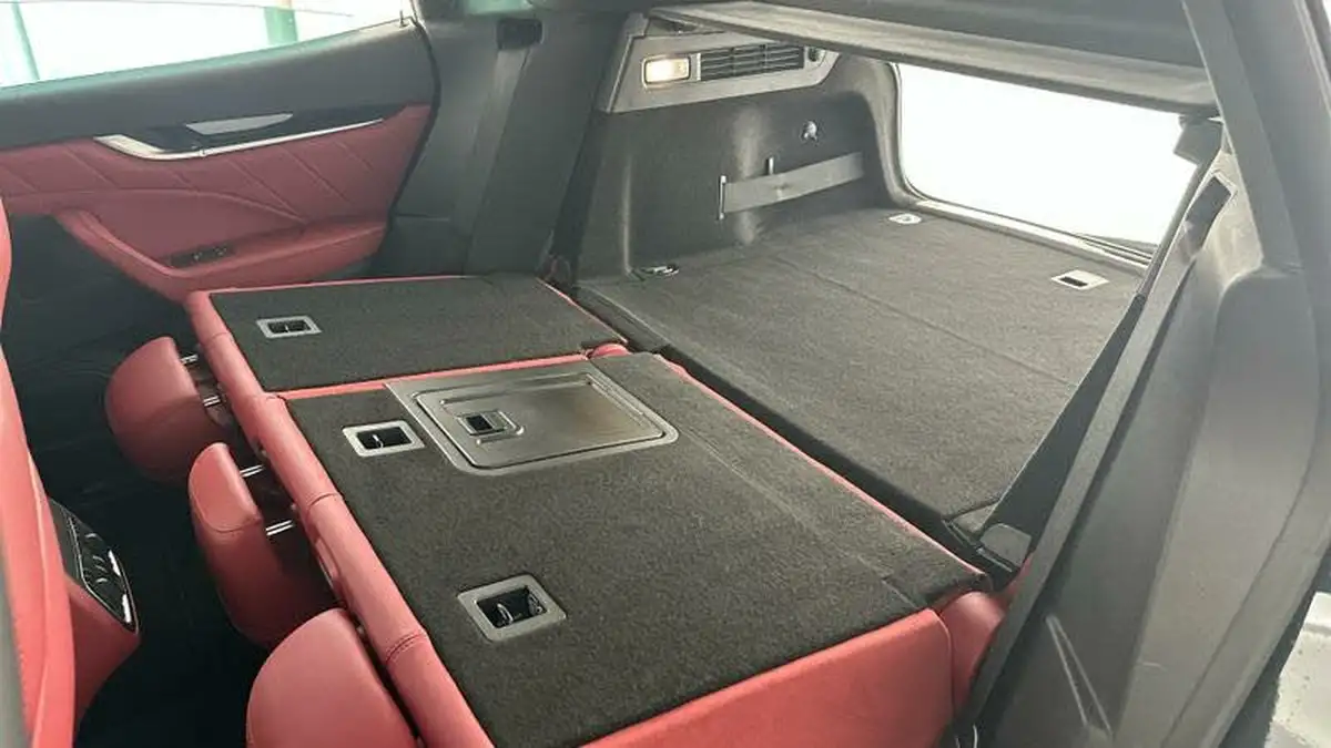 2020-maserati-levante-30-gransport-big-55