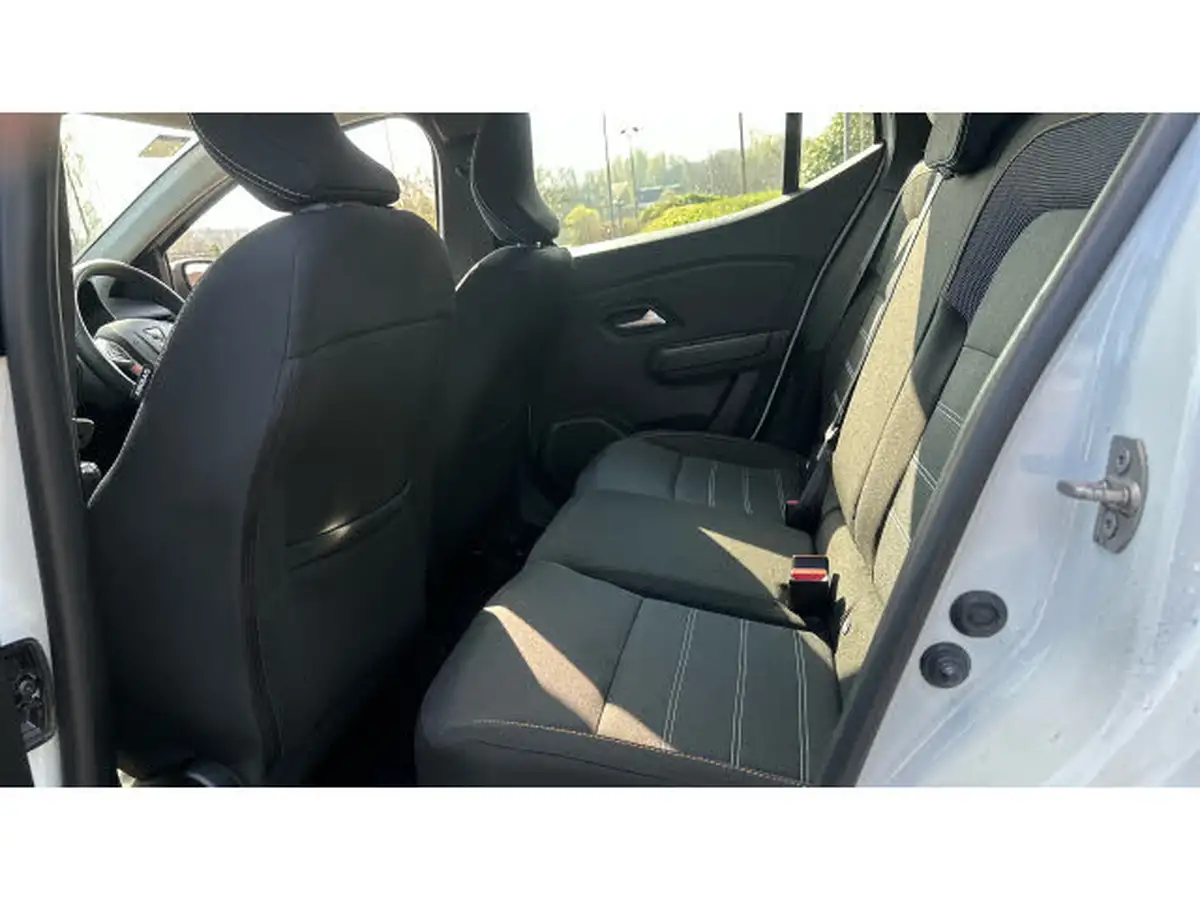 2022-dacia-sandero-stepway-10-tce-prestige-90bhp-big-15