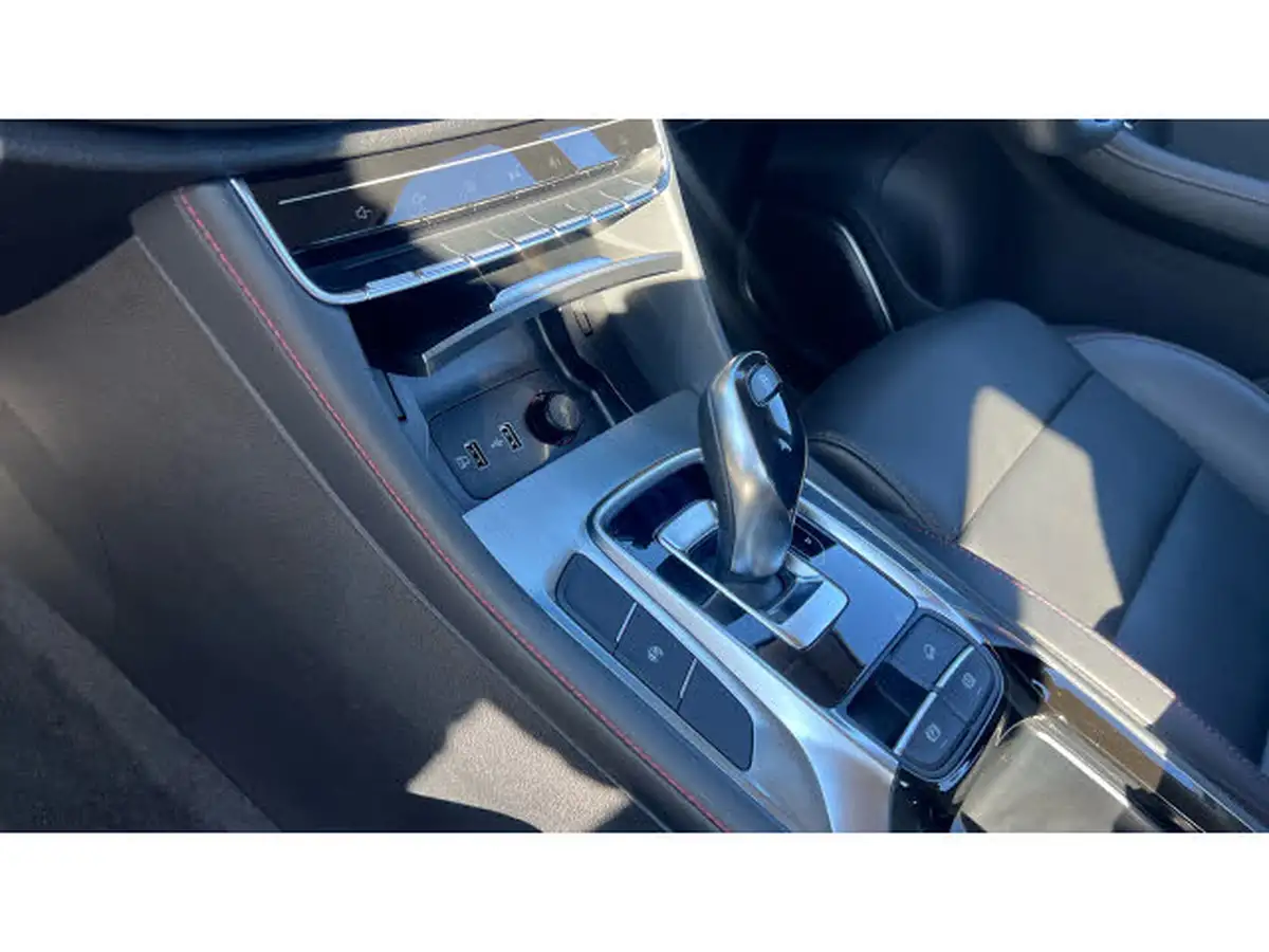 2023-mg-hs-15t-gdi-se-162ps-dct-big-12