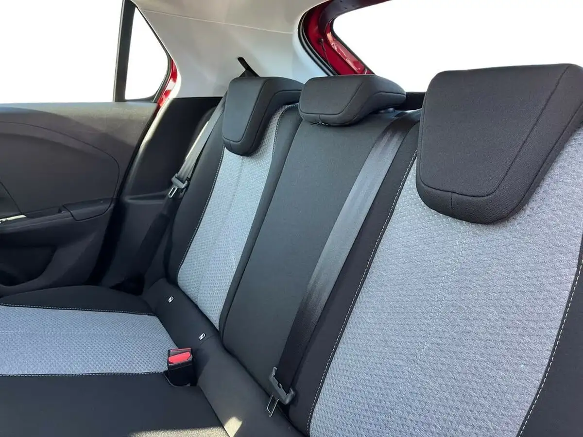 2025-vauxhall-corsa-e-design-electric-136ps-50kwh-big-8