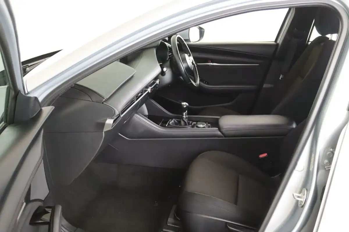 2020-mazda-mazda3-20-se-l-122ps-hatchback-5d-big-10