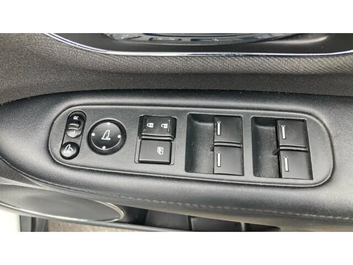 2019-honda-hr-v-15-i-vtec-se-big-15