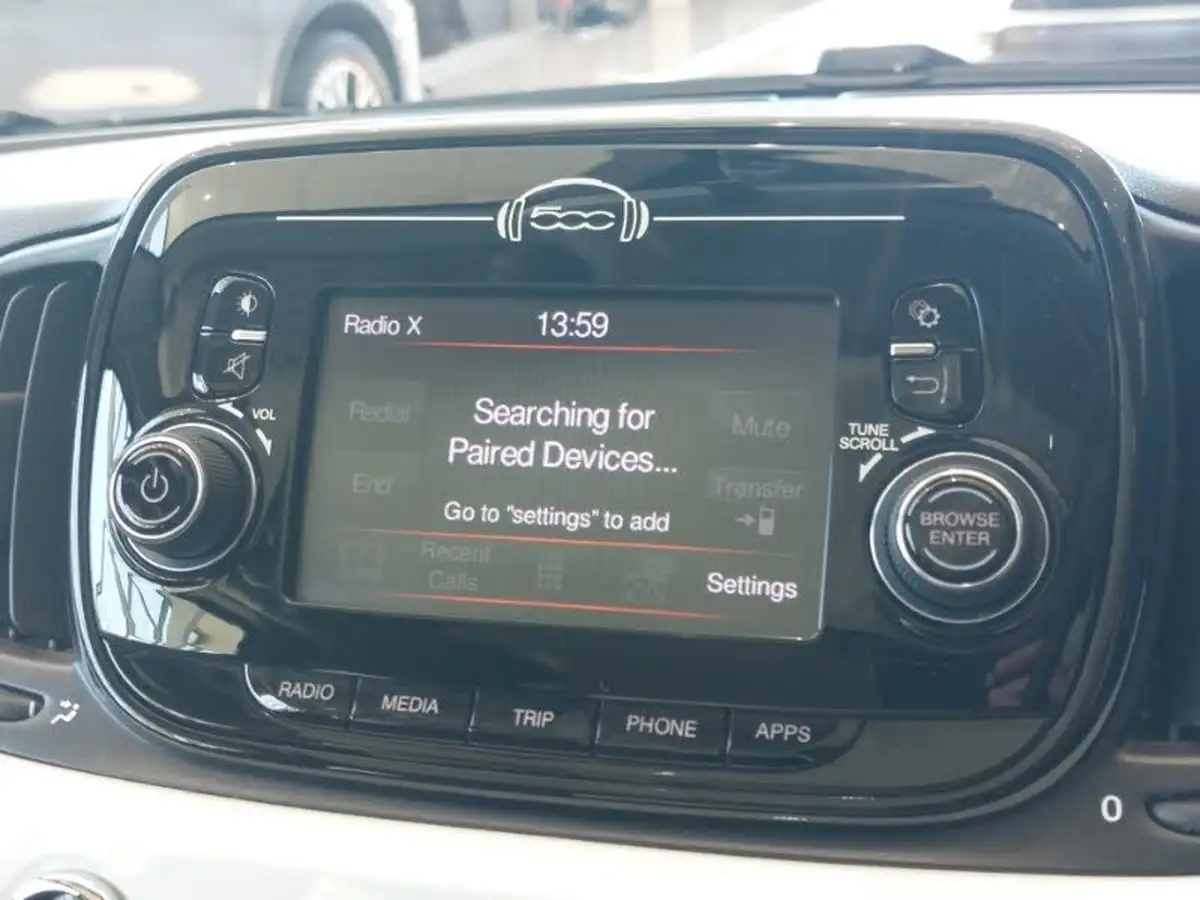 2018-fiat-500-12-lounge-big-16