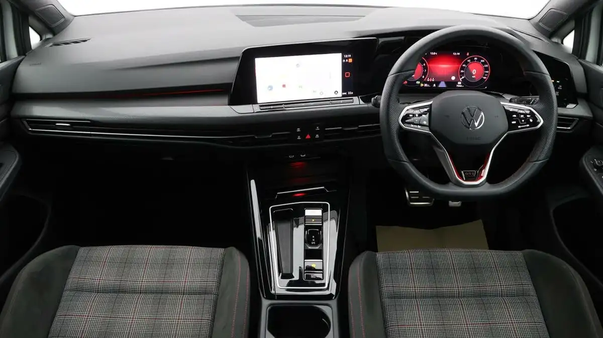 2023-volkswagen-golf-20-tsi-gti-dsg-big-12